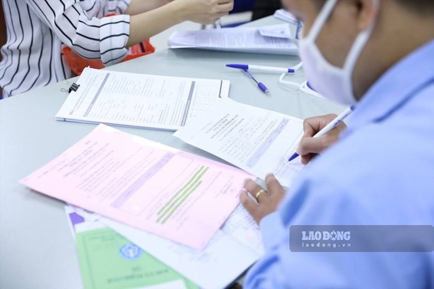 Nghỉ hưu năm 2022 sẽ nhận bao nhiêu khi đóng đủ 20 năm BHXH?